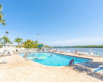 Little Harbor Gem | Water Views, Pet-Friendly & Close to Dining - Ruskin - Pool