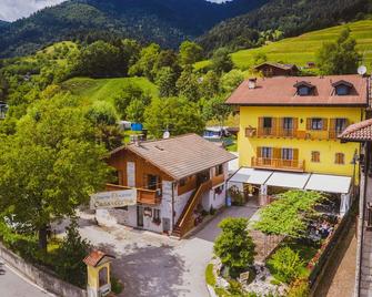 Albergo Casavecchia - Tiarno di Sotto - Gebouw