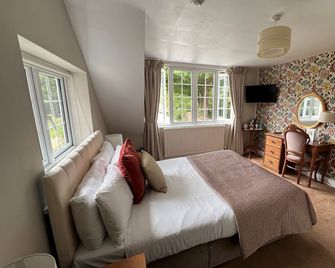 The Mill House - Reading - Bedroom