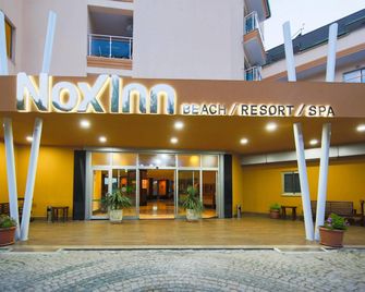Noxinn Deluxe Hotel - Konakli - Building