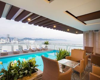 Balcony Nha Trang Hotel - Nha Trang - Balcón