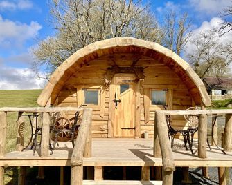 The Prancing Moose - Ystrad Meurig