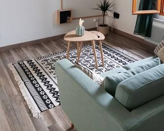 Vrbo Property - Villeneuve-le-Roi - Salon