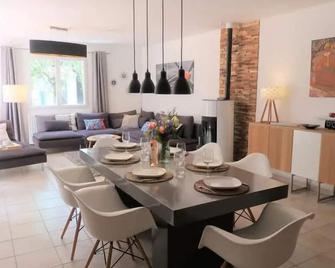 Provence house with private pool and garden - Cruis - Comedor