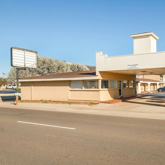 OYO Hotel Elk City Ok Route 66 image 1