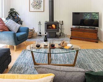 Willowglade Retreat and Gardens in Mount Macedon - Mount Macedon - Wohnzimmer