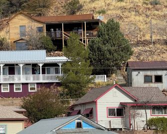 3-bedroom cabin in Old Bisbee - Bisbee - Building
