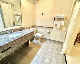 Classic Inn By OYO I- 240 Near Memphis Airport - Memphis - Bathroom