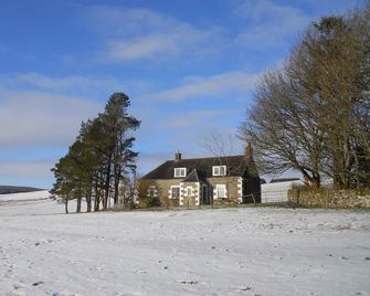 Remote traditional shepherds cottage, a rural retreat on working livestock farm - Hawick - Gebäude