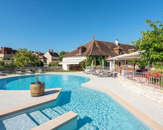 Hotel Le Clos De La Vouge - Vougeot - Piscina