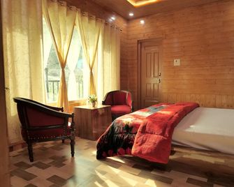 Aarambh - A Boutique Homestay By Shivaneel Hospitality - Chail - Bedroom