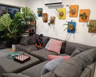 Coco&Pops little Nest - Point Cook - Living room