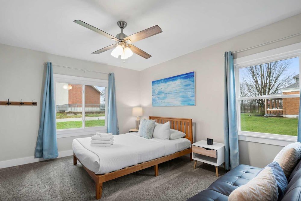 Fishing & Skate Park, 10 mins to Ark, Sleeps 14 - Dry Ridge