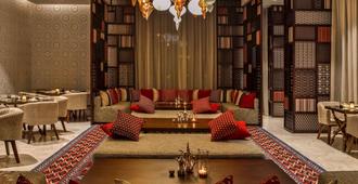 Grand Mercure Hotel and Residences Dubai Airport - Dubaï - Salon