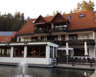 Hotel Restaurant Forellenhof - Pottenstein - Gebäude