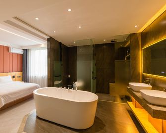 Fuhou Boutique Hotel (Dashang Xinmate Store) - Tieling - Bedroom