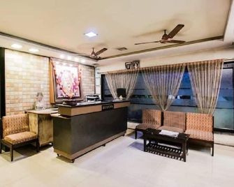OYO Vsk145 Ssg Residency - Visakhapatnam - Recepce