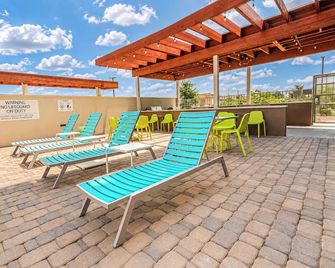 Home2 Suites by Hilton Edinburg - Edinburg
