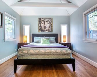 Ask about discounts for longer stays at this Fantastic 3/2 home in Zilker Park - Austin - Habitación