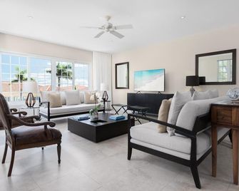 One Grace Bay Townhomes 205 - 2 Br - The Bight Settlements