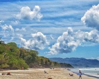 Canaima Chill House - Santa Teresa - Praia