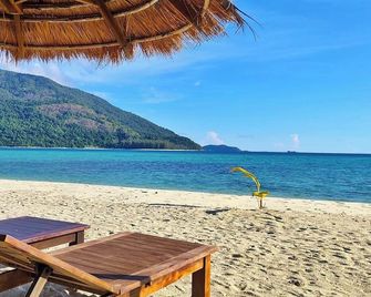 Andaman Beach Resort by Zodiac - Ko Lipe - Beach