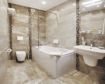 Roxen Hotel&Spa - Chisinau - Bad