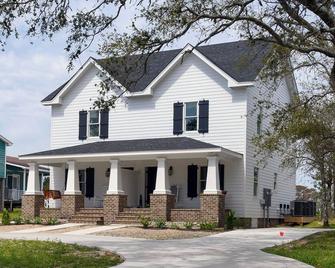 Village Accomodations - 3 Bedroom Duplex - Buxton - Bâtiment