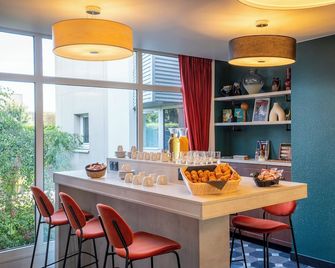Le Carline, Sure Hotel Collection by Best Western - Caen - Bar