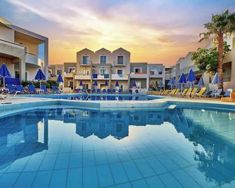 Bella Pais - Maleme - Piscine