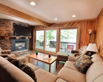 Delton Oaks Resort - Wisconsin Dells - Sala de estar