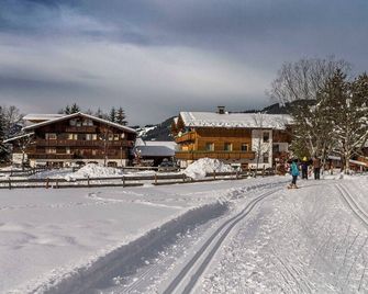 Ferienwohnungen Tannheim - Sommerbergbahn inklusive - Martina Fügenschuh - Tannheim - Gebäude