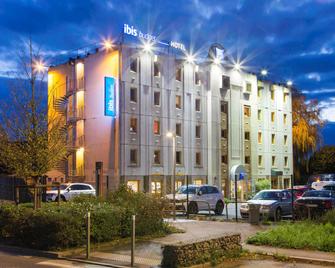 ibis budget Chilly-Mazarin Les Champarts - Chilly-Mazarin - Building