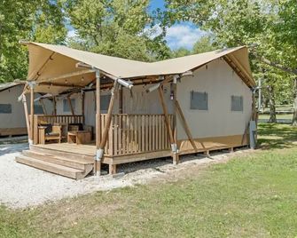 2 Units | Cabin Near Pine Lake | Perfect for Water Fun & Relaxation - Pittsfield - Innenhof