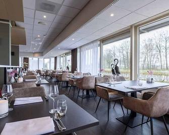 Family Stay Near Castle Gardens Brewery and Arcen Parks Free Parking - Arcen - Restaurace