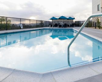 Hampton Inn & Suites by Hilton Porter Ranch Los Angeles - Newhall - Svømmebasseng