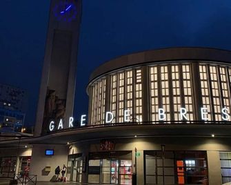 Hotel de la Gare Brest - Brest - Edificio