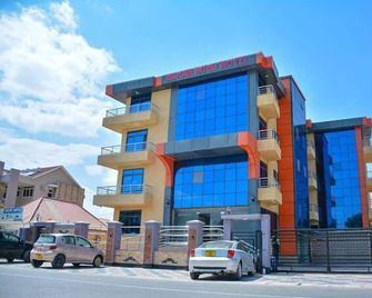 Unique Royal Hotel And Suites - Dodoma - Edificio