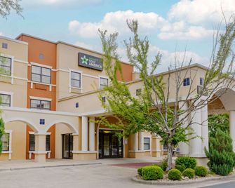 إكستنديد ستاي أميريكا سويتس - فايتيفيل - فورت براج - فايتيفيلي (نورث كارولينا) - مبنى