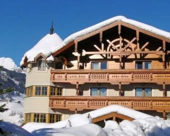 Hotel Hubertushof - Grossarl - Building