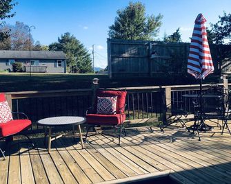 Cozy Home Near The Smokey Mtns & Dtw Knoxville Summer Fun 2026 - Seymour - Patio