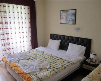 Arikanda River Garden Hotel - Adrasan - Schlafzimmer