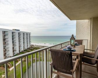 Hap's Holiday! Gulf View! Seasonal Beach Chairs Included!, Hap's Holiday - Miramar Beach - Μπαλκόνι