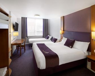 Premier Inn Manchester Airport - M56/J6 Runger Lane North - Hale (Trafford) - Schlafzimmer