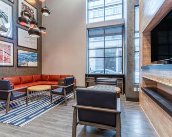 Hampton Inn Oakland Downtown-City Center - Oakland - Lounge
