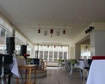 Abant Bahceli Kosk Otel - Mudurnu - Restaurace