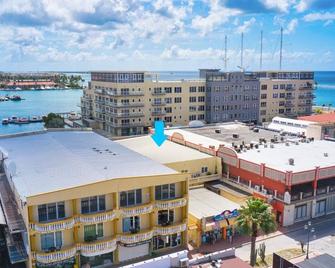 New Bay Harbor Studio 203 - Oranjestad - Edificio