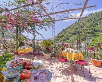 Cvm Montagnella Relax - Maiori - Balkon