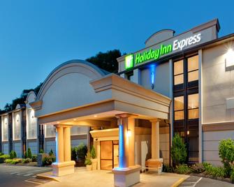 Holiday Inn Express Southington - Southington - Building