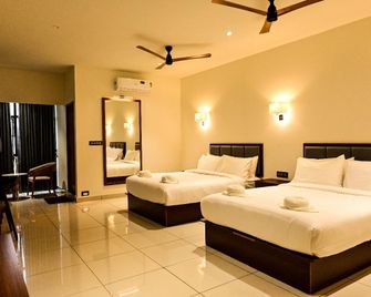 Ss International - מדיקרי - חדר שינה